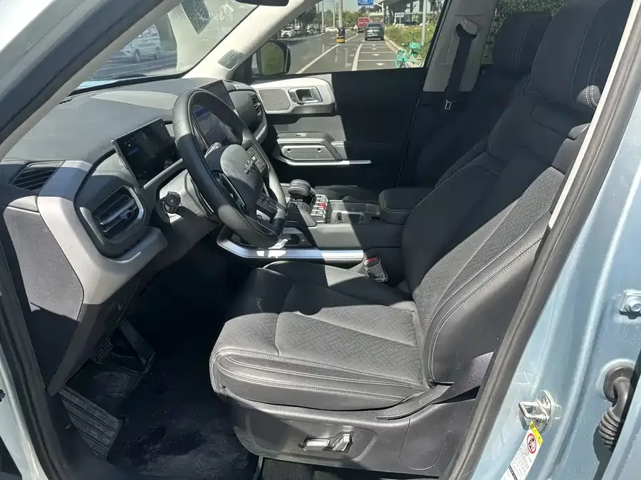 BYD Leopard Titanium 3 Titanium 3 2025 501KM 4WD Ultra Edition 2025 — миниатюра 2
