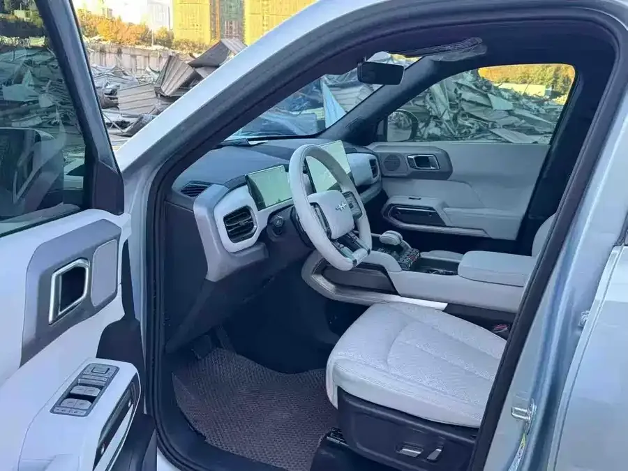 BYD Leopard Titanium 3 Titanium 3 2025 501KM 4WD Max Edition 2025 — миниатюра 2