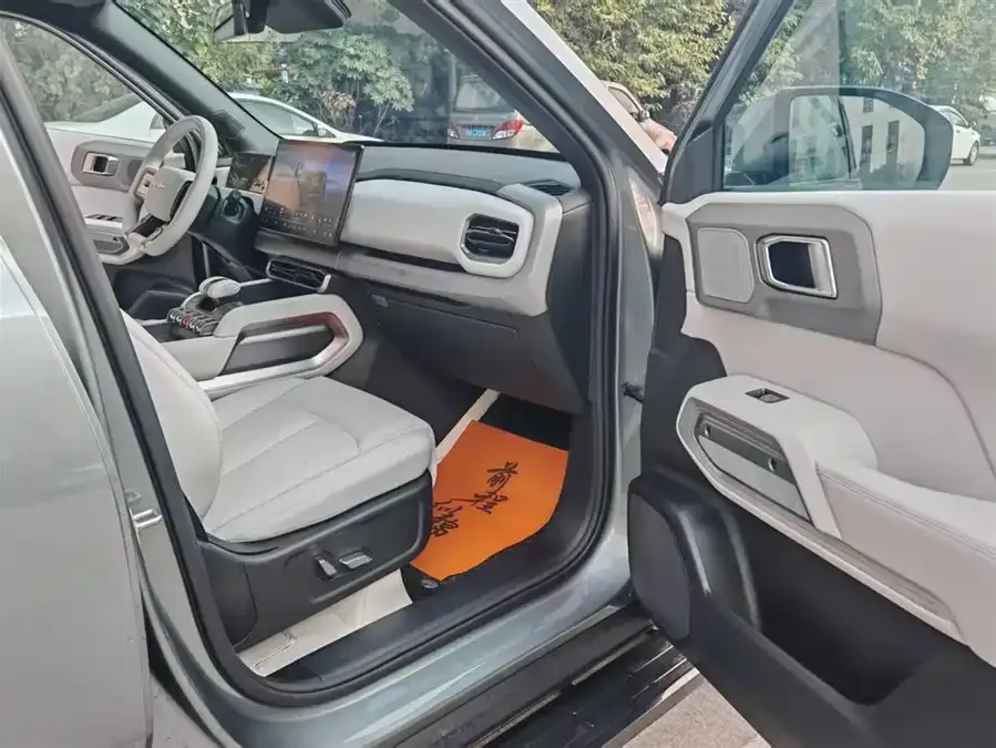 BYD Leopard Titanium 3 Titanium 3 2025 501KM 4WD Max Edition 2025 — миниатюра 2