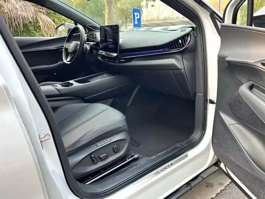 Volkswagen ID. Unyx Yuzhong 06 2024 Ultra long-range version 2025 — миниатюра 4