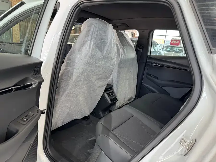 Volkswagen ID. Unyx 06 2025 Pure 2026 — миниатюра 3