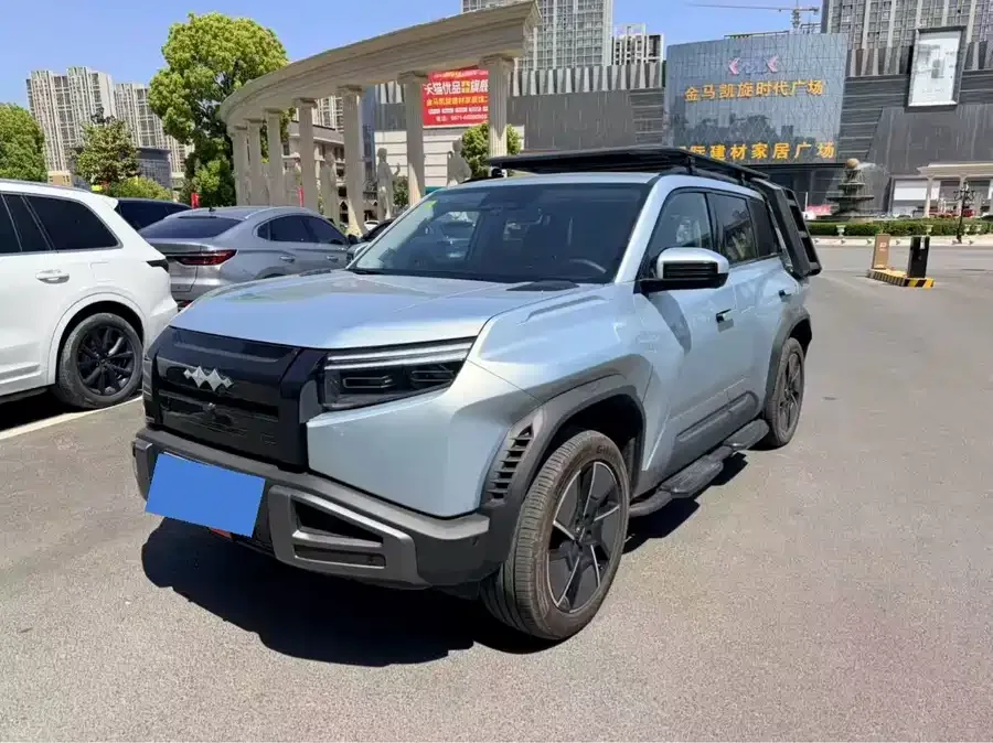 BYD Leopard Titanium 3 Titanium 3 2025 501KM 4WD Ultra Edition 2025 — фото 1, купить с доставкой в Москву