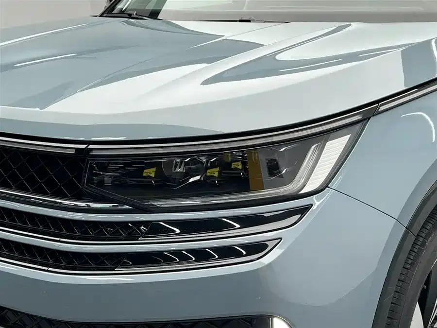 Volkswagen Tavendor 2023 Lanxun 380TSI 4WD R-Line Touring Edition 2023 — миниатюра 3