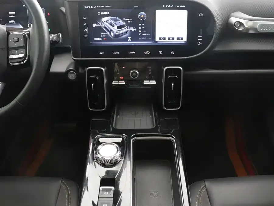 Haval Big dog Haval Big Dog 2022 2.0T DCT 4WD Roaring Sky Dog Edition 2023 — миниатюра 4