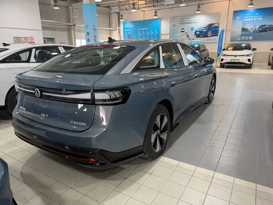 Volkswagen ID.7 VIZZION Volkswagen ID.7 VIZZION 2024 AIR 2026 — миниатюра 3