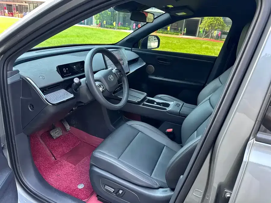 Toyota BZ3X Bozhi 3X 2025 520 Pro 2026 — миниатюра 3