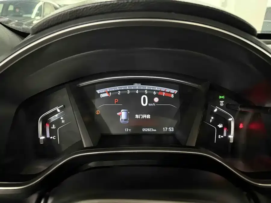 Honda CR-V 2021 240TURBO CVT 2WD Fashion Edition 2022 — миниатюра 3