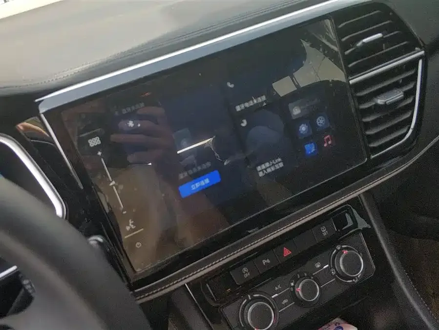 Jetta VS5 Jetta VS5 2024 280TSI Automatic Enjoy Edition 2025 — миниатюра 4