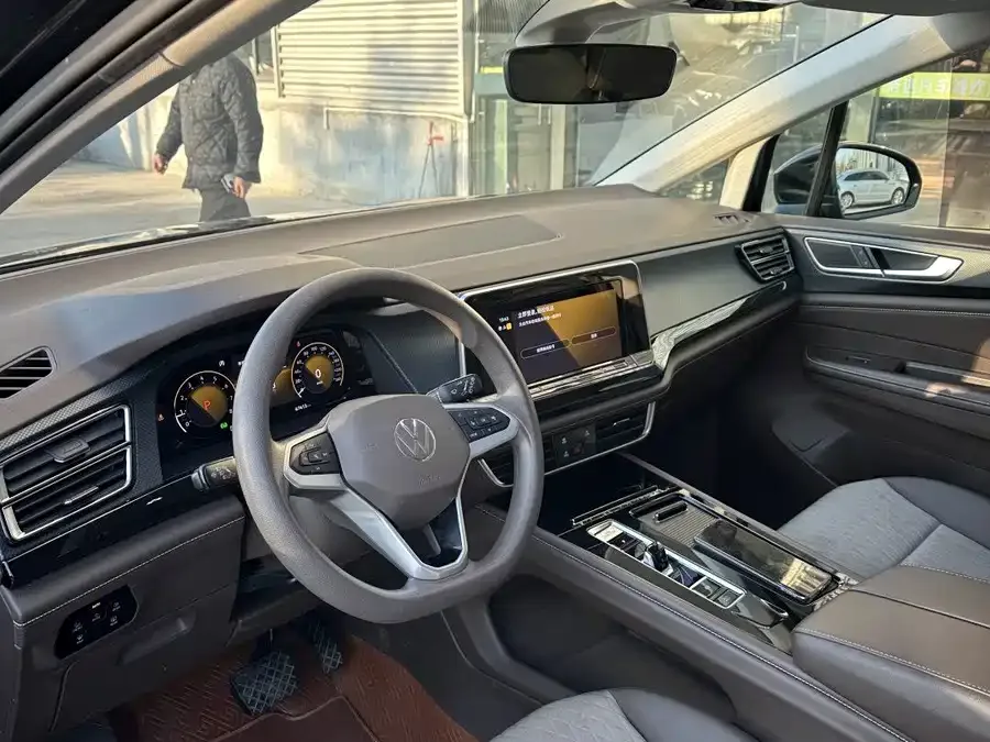 Volkswagen Viloran Weiran 2024 330TSI Business Edition 2024 — миниатюра 2