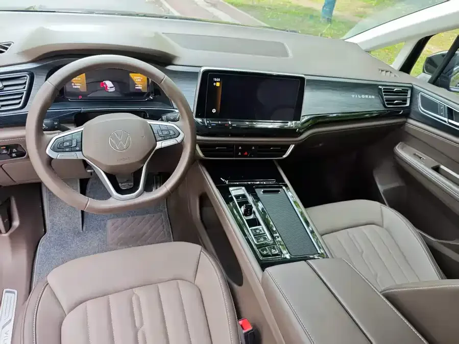 Volkswagen Viloran Weiran 2024 380TSI Grand Chi Edition 2024 — миниатюра 4