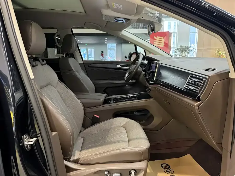 Volkswagen Viloran Weiran 2022 380TSI Zunchi Edition 2022 — миниатюра 2