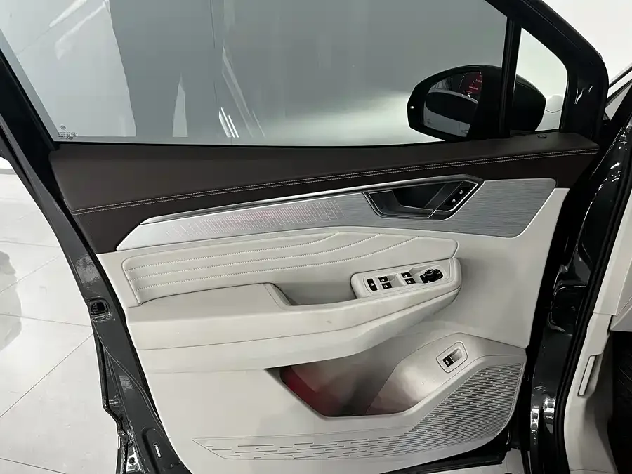 Volkswagen Talagon 2022 Lanjing 380TSI 4WD Luxury Jiajing Edition Pro 6 Seaters 2023 — миниатюра 4