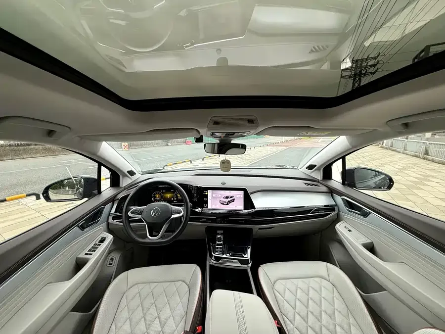 Volkswagen Talagon Lanjing 2023 facelift 530TSI 4WD flagship Shengjing version Pro 6 seats 2023 — миниатюра 4