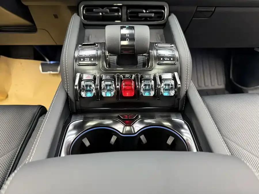 BYD Leopard Leopard 5 Leopard 5 2025 Tianshen Intelligent Driving Max Edition 2025 — миниатюра 5