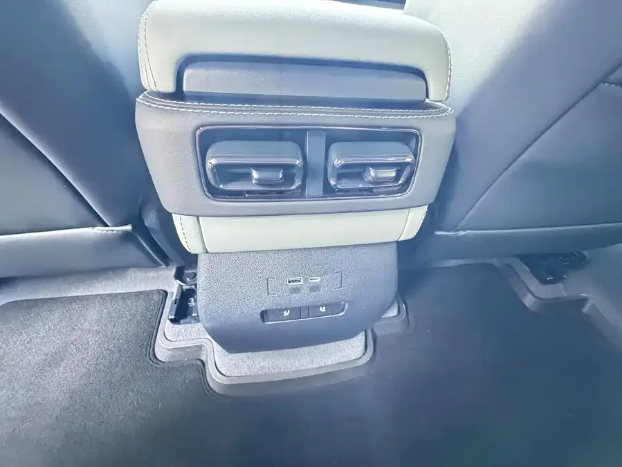 BYD Leopard Leopard 5 Leopard 5 2023 Pilot Edition 2024 — миниатюра 4