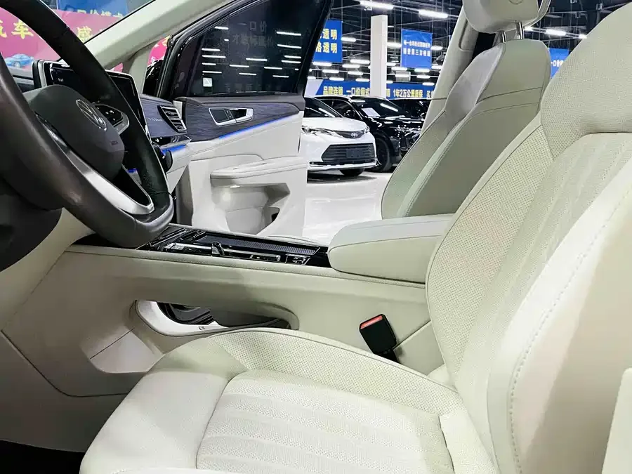 Volkswagen Viloran Weiran 2023 380TSI Zunchi Edition 2024 — миниатюра 3