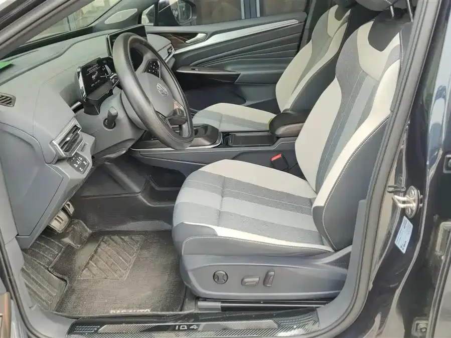Volkswagen ID.4 Crozz ID.4 CROZZ 2024 Pure Enjoyment Limited Edition 2024 — миниатюра 3