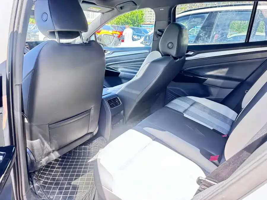 Volkswagen ID.4 Crozz ID.4 CROZZ 2022 standard battery life PURE version 2022 — миниатюра 2