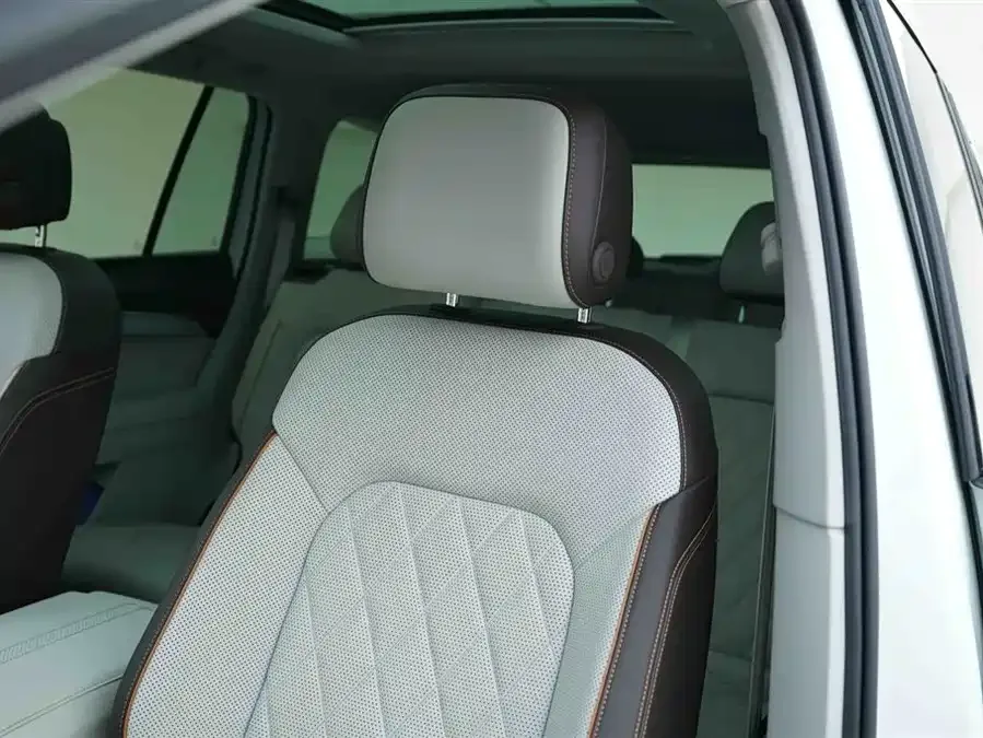 Volkswagen Talagon 2022 Lanjing 530TSI 4WD Flagship Shengjing Edition Pro 7 Seaters 2023 — миниатюра 4