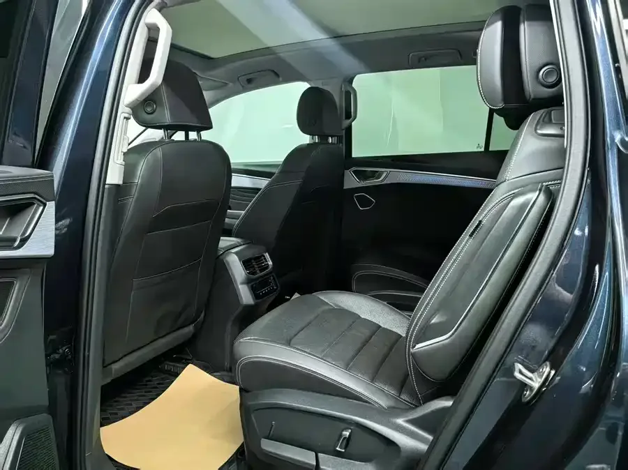 Volkswagen Talagon 2022 Lanjing 380TSI 4WD Luxury Jiajing Edition Pro 6 Seaters 2022 — миниатюра 3