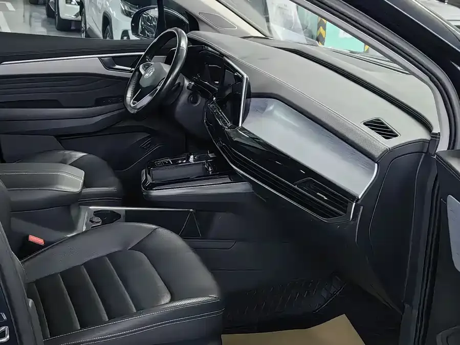 Volkswagen Talagon 2022 Lanjing 380TSI 4WD Luxury Jiajing Edition Pro 6 Seaters 2022 — миниатюра 4