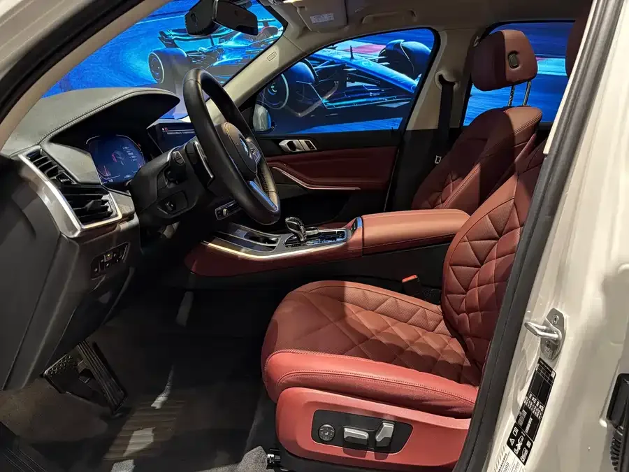 BMW X5 2022 facelift xDrive 30Li Exclusive M Sport Package 2023 — миниатюра 3