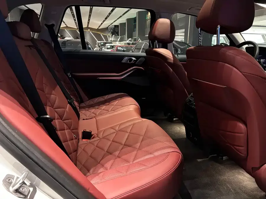 BMW X5 2022 facelift xDrive 30Li Exclusive M Sport Package 2023 — миниатюра 5