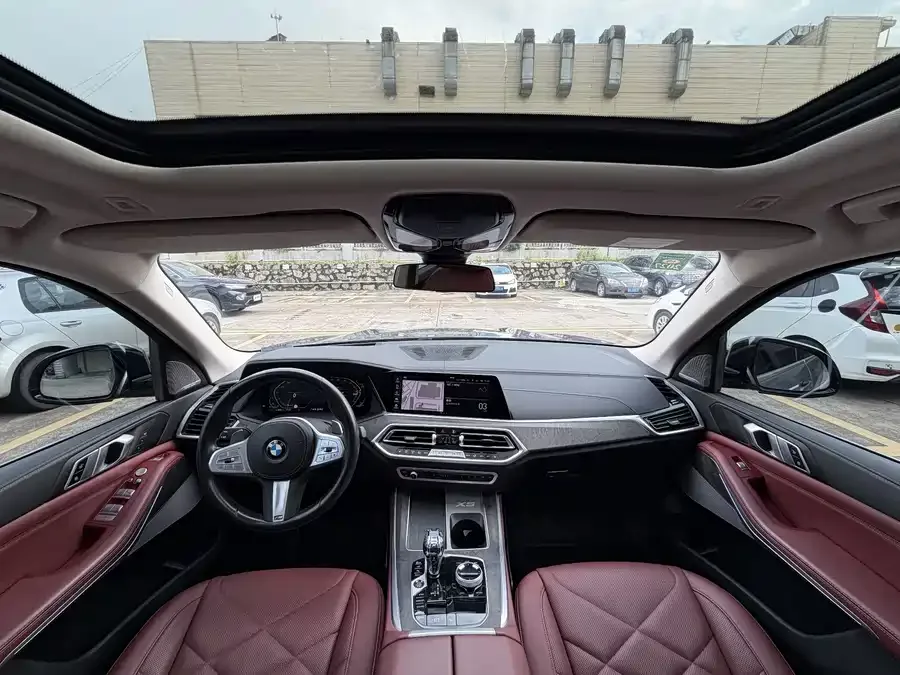 BMW X5 2022 facelift xDrive 30Li Exclusive M Sport Package 2023 — миниатюра 4