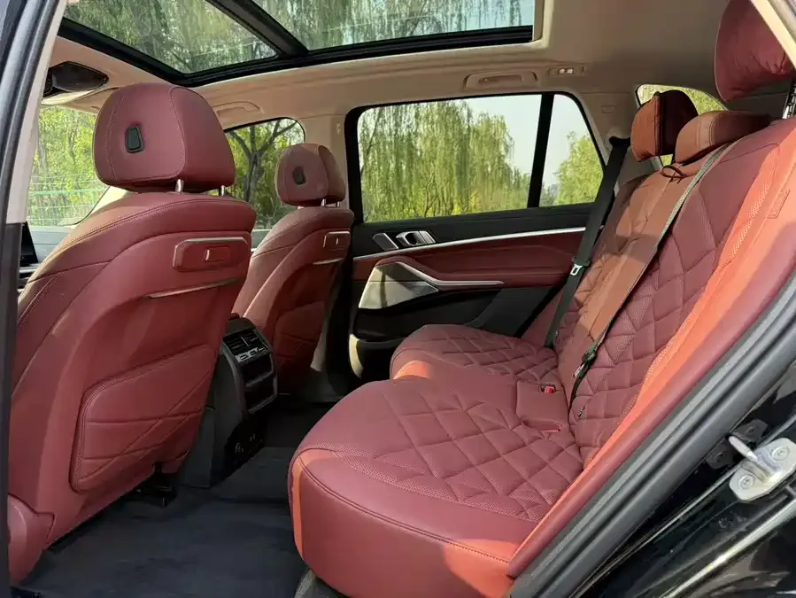 BMW X5 2023 xDrive 30Li Exclusive M Sport Night Edition 2024 — миниатюра 2