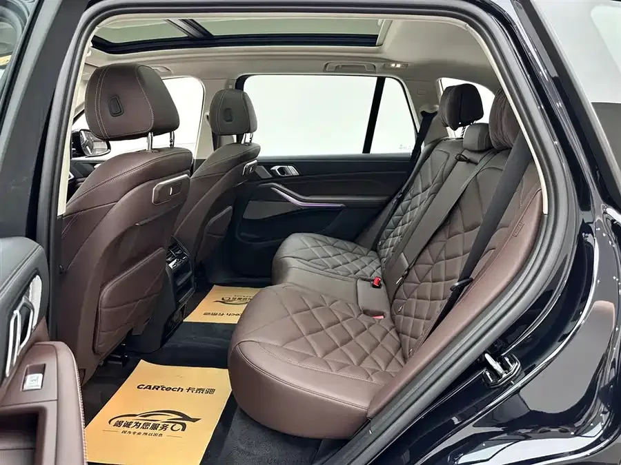 BMW X5 2023 xDrive 30Li Exclusive M Sport Package 2023 — миниатюра 3