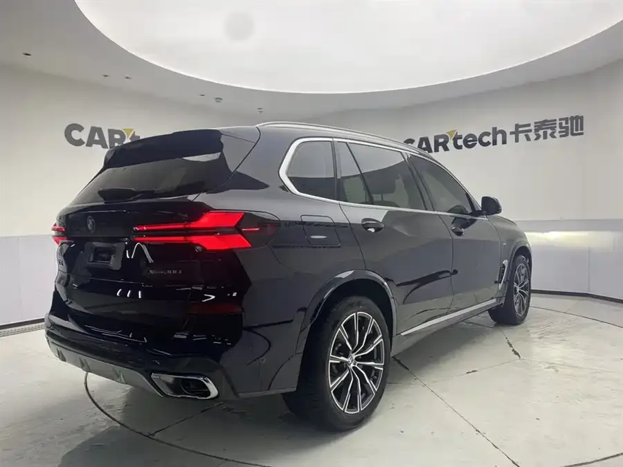 BMW X5 2023 xDrive 30Li M Sport Package 2024 — миниатюра 2