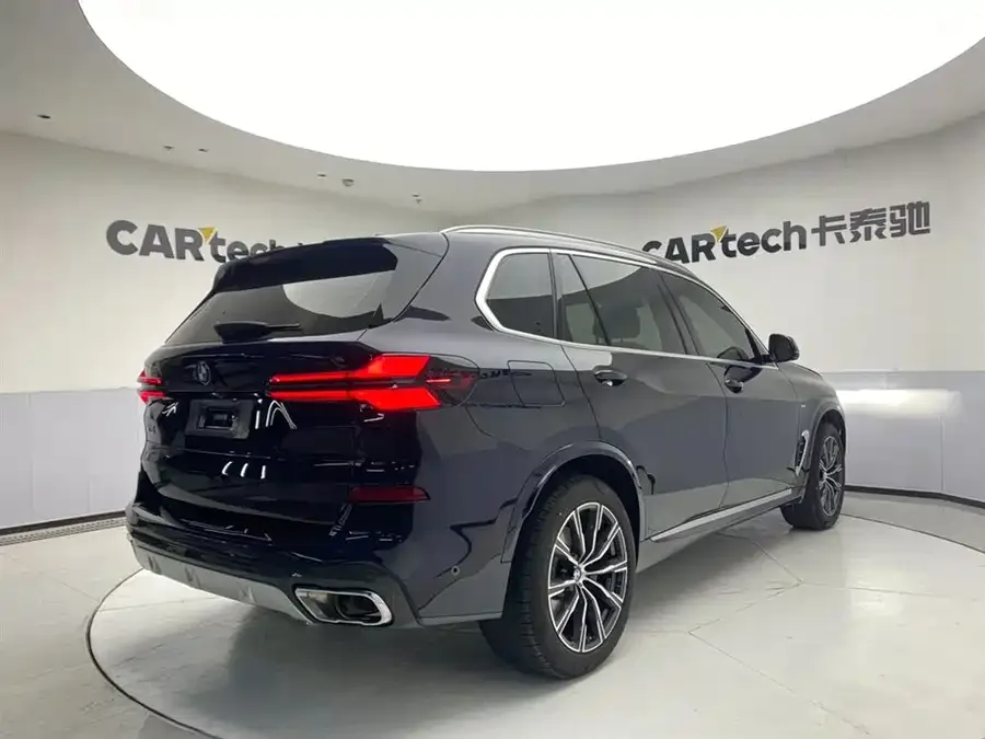 BMW X5 2023 xDrive 30Li M Sport Package 2024 — миниатюра 2
