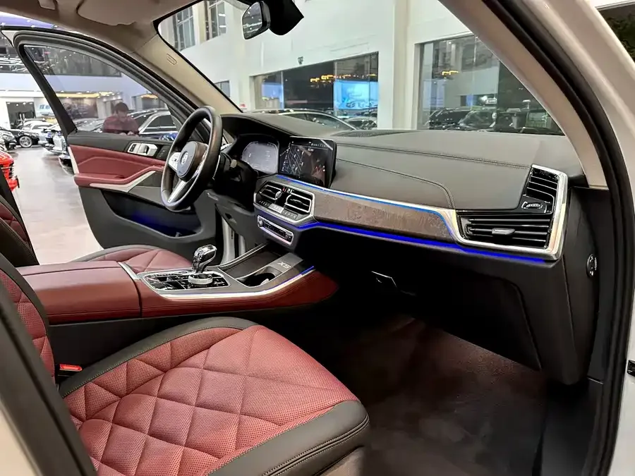 BMW X5 2022 xDrive 30Li Exclusive M Sport Package 2022 — миниатюра 3