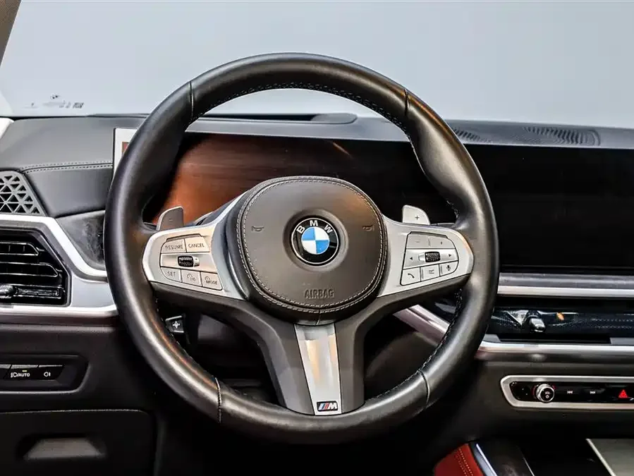 BMW X5 2023 xDrive 30Li Exclusive M Sport Night Edition 2024 — миниатюра 4