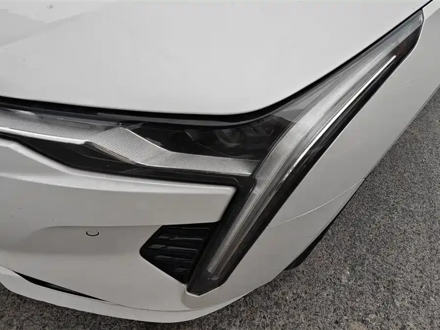 Cadillac CT4 2023 25T Fashion Edition 2023 — миниатюра 2
