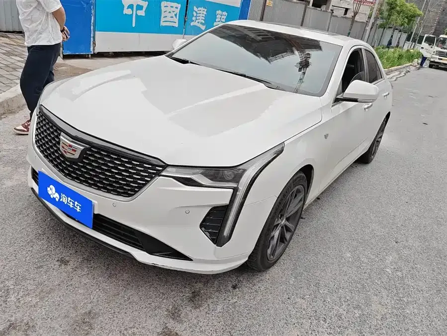 Cadillac CT4 2023