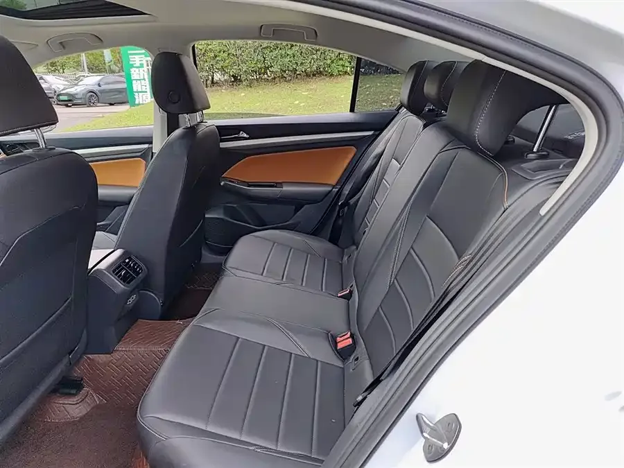 Volkswagen Bora Bora 2023 200TSI DSG Joy-Drive PRO Edition 2024 — миниатюра 5