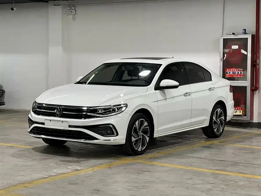 Volkswagen Bora 2023