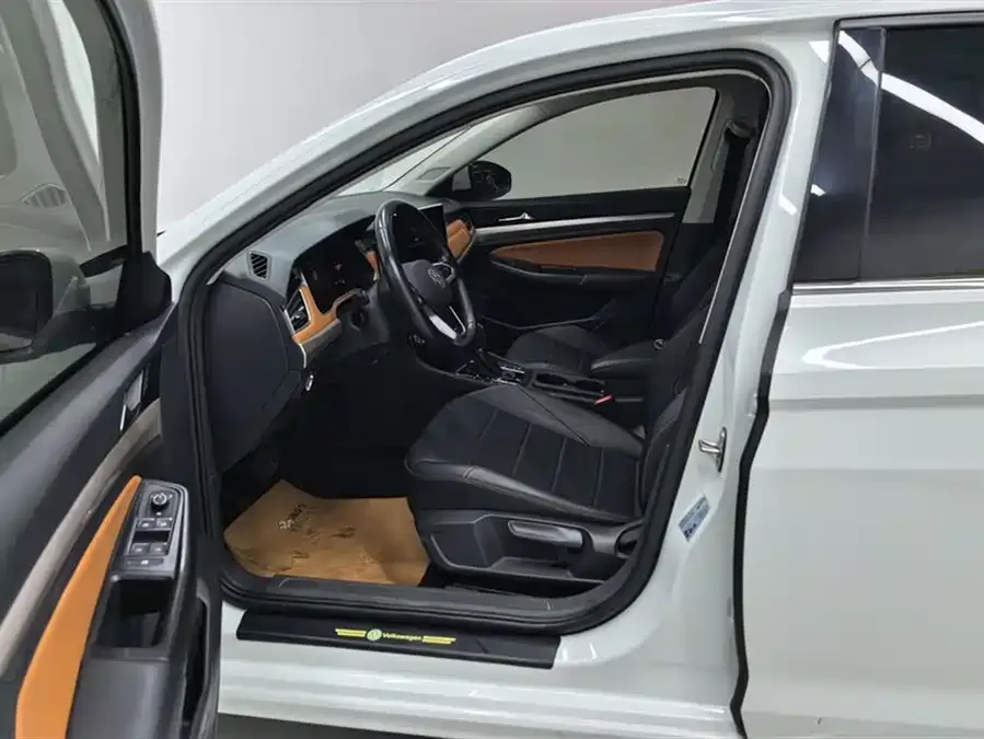 Volkswagen Bora Bora 2023 200TSI DSG Joy Edition 2023 — миниатюра 3