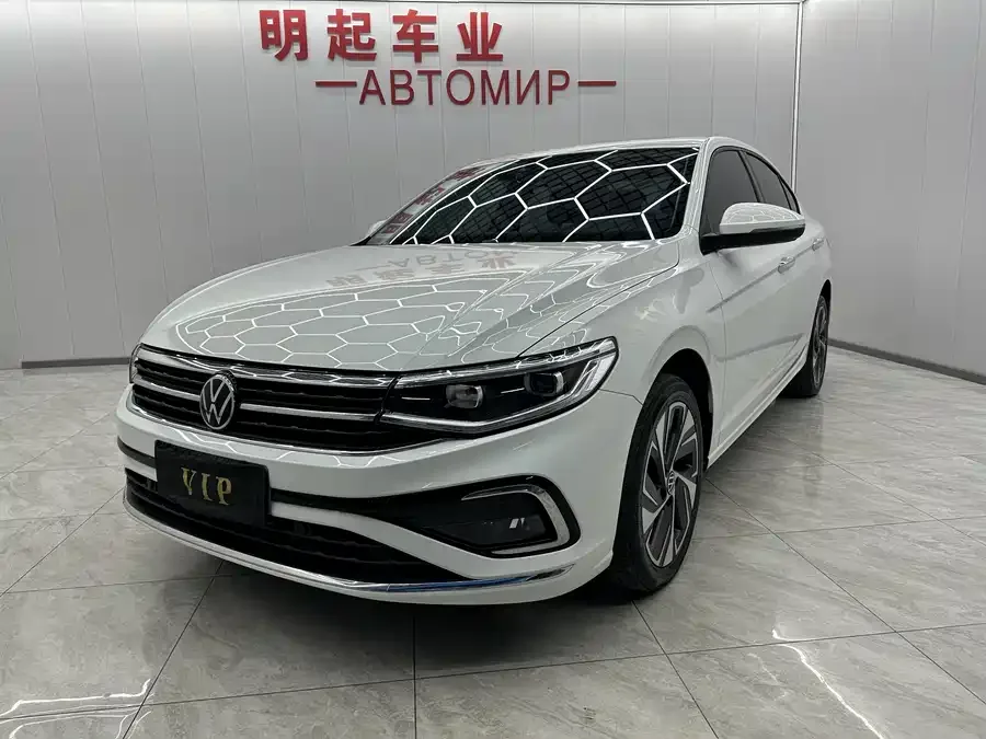 Volkswagen Bora 2023