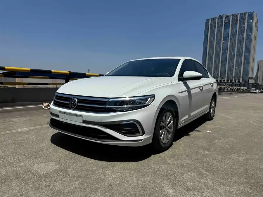 Volkswagen Bora 2023