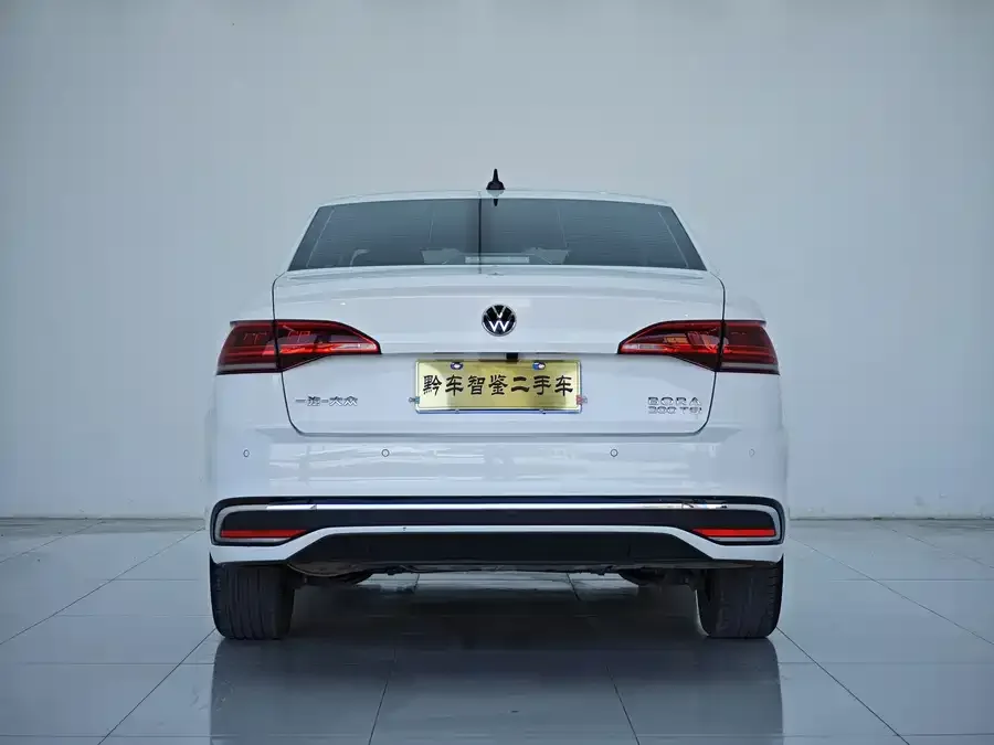 Volkswagen Bora Bora 2023 200TSI DSG Joy Edition 2023 — миниатюра 2