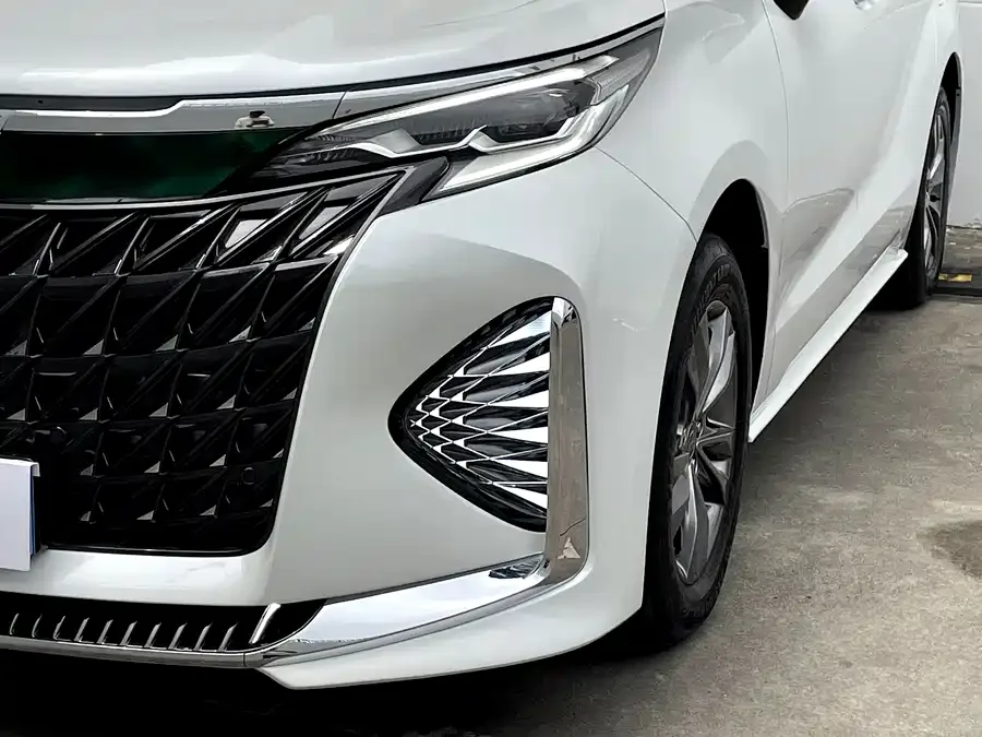 Toyota Sienna 2026 Sienna 2.5L Hybrid 2WD Comfort Edition 2026 — миниатюра 2