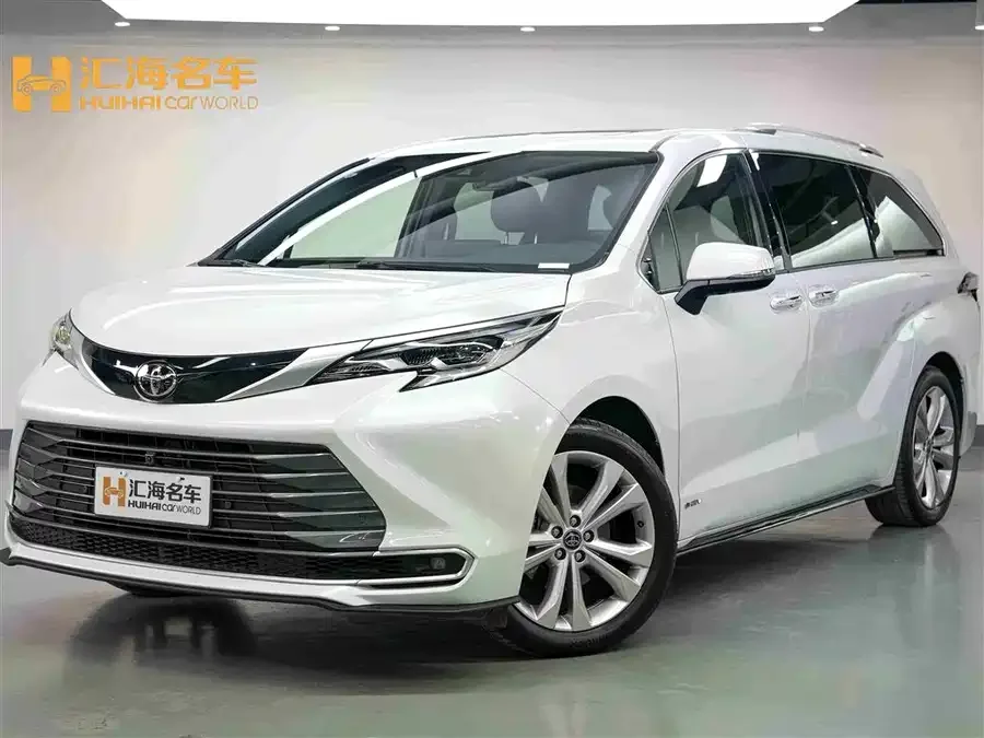 Toyota Sienna 2025