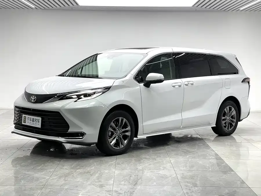 Toyota Sienna 2026