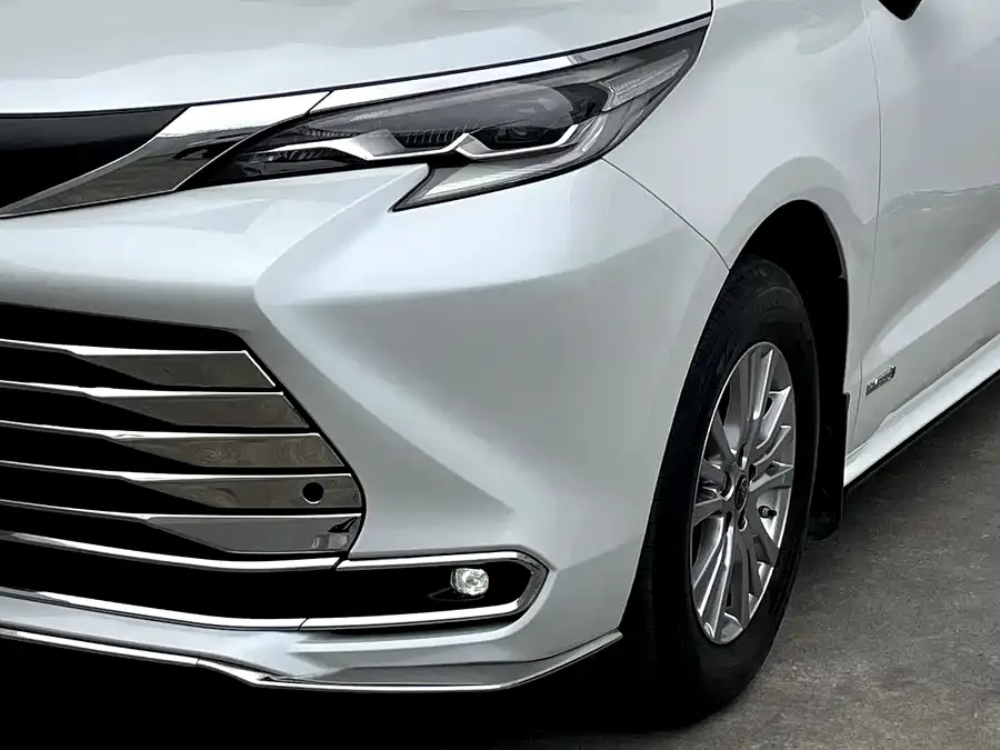 Toyota Sienna SIENNA 2021 2.5L Hybrid Comfort Edition 2022 — миниатюра 2
