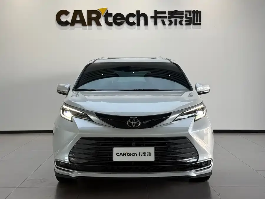 Toyota Sienna 2024