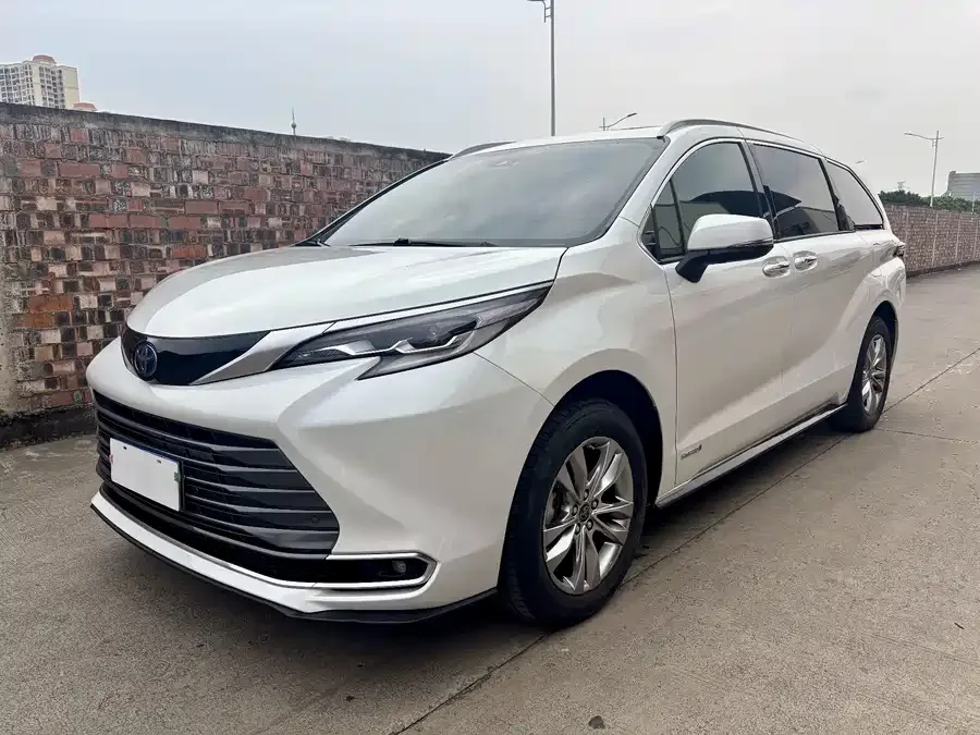 Toyota Sienna 2022