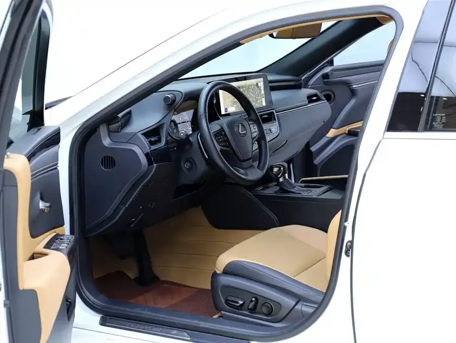 Lexus ES 2022 300h Excellence Edition 2023 — миниатюра 2