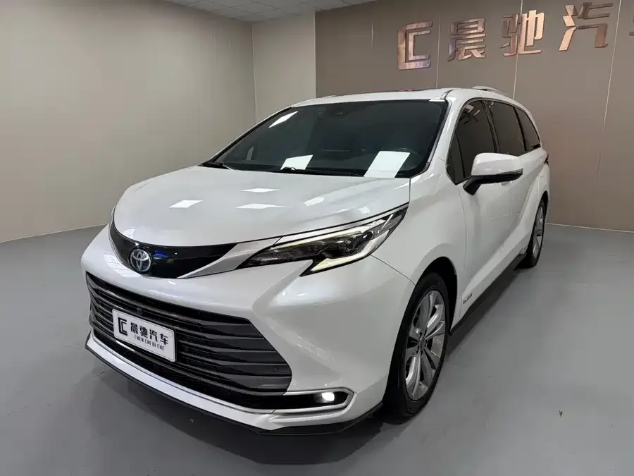 Toyota Sienna 2023